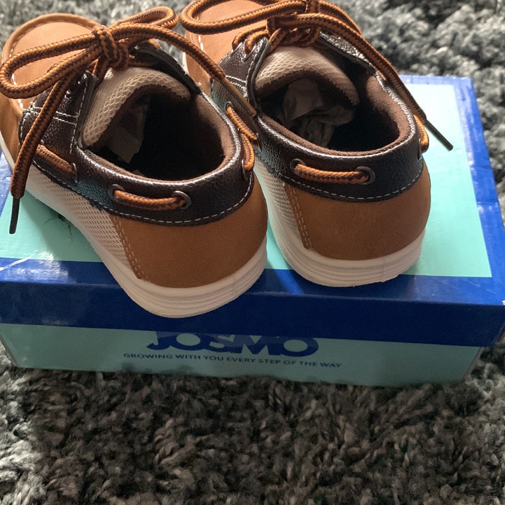 SOLD Toddler boat shoes - Picture 8 of 9